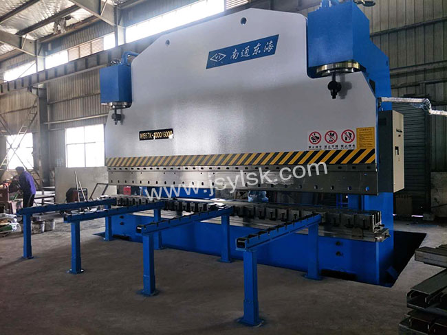 WE67K-1000/6000大型折彎?rùn)C(jī)
